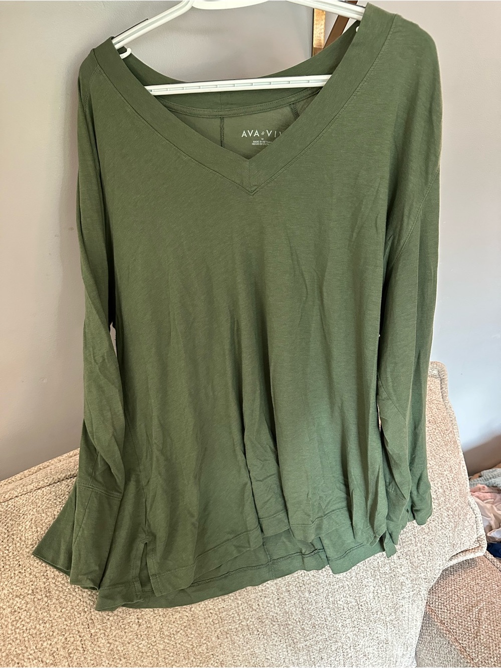 Ava & Viv Olive Green V-Neck Long Sleeve Top
